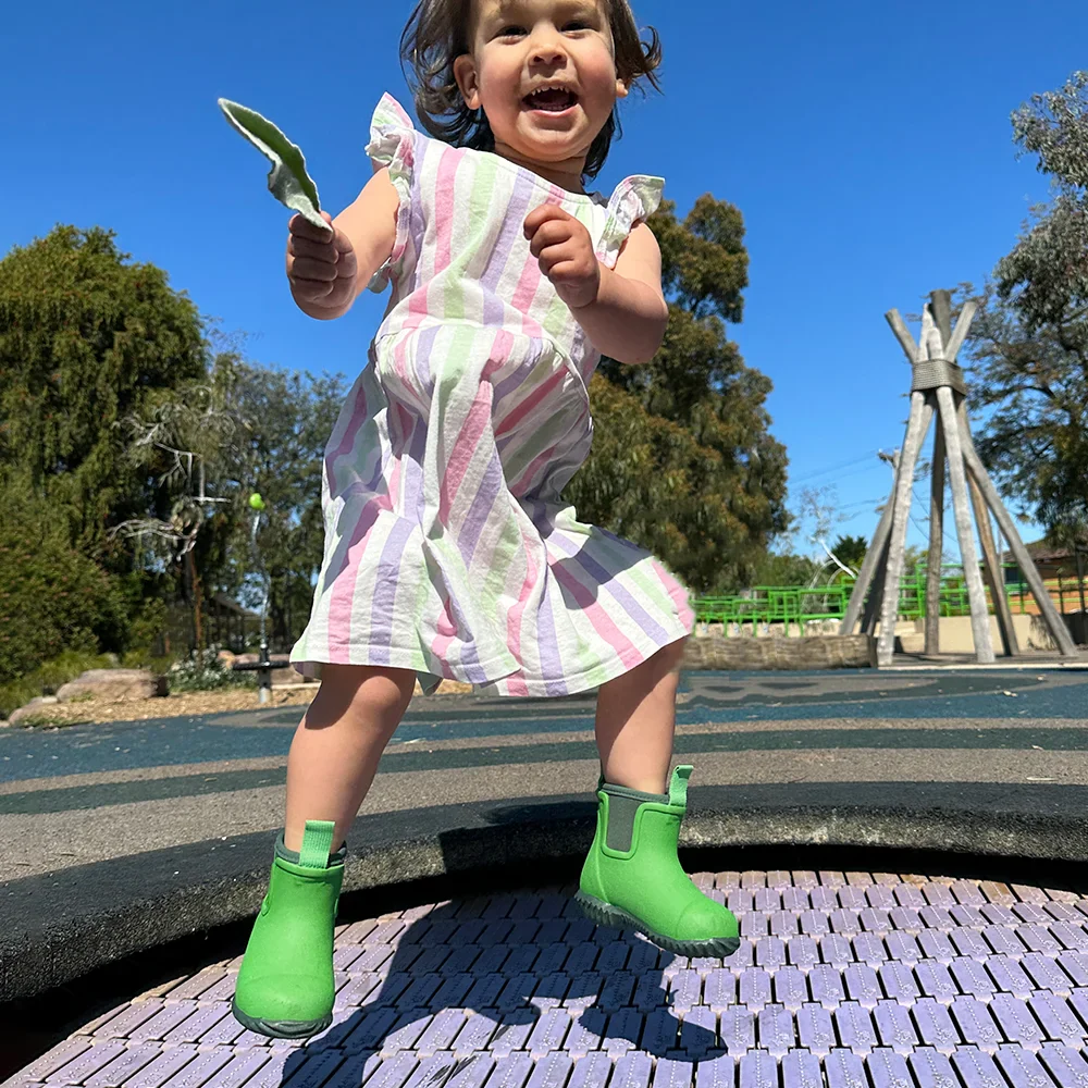 Bobbi Kids Gumboot // Grasshopper Green [Retired] - Image 4