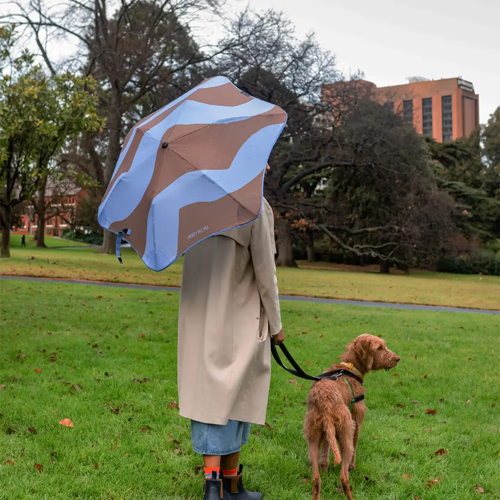 Merry People X Blunt Metro Umbrella // Chestnut & Ice Blue Wave [Retired] - Image 4